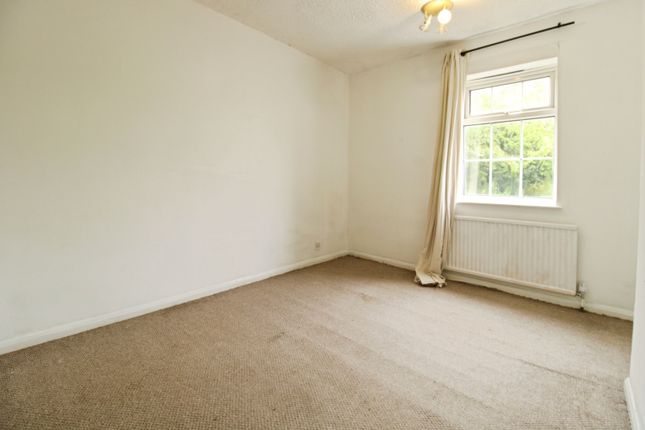 23, LEICESTER photo 4