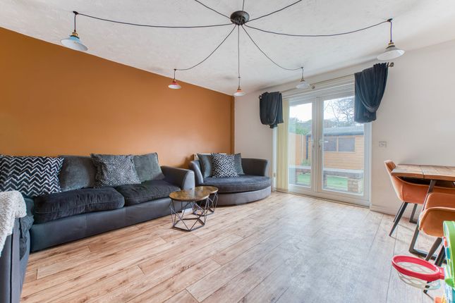 83 Bullfinch Drive, Harleston photo 2