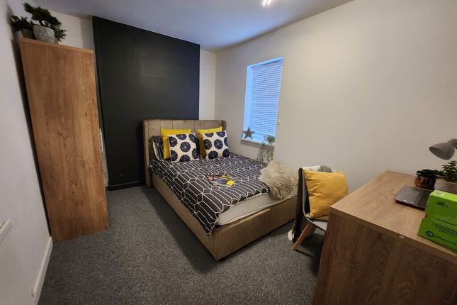 Thumbnail Room to rent in Sprowston Road, Norwich