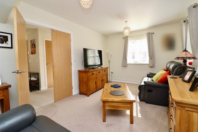 14, Thurlow Avenue, Pocklington photo 3