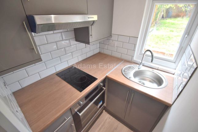 Flat to rent in Oxford Road, Reading