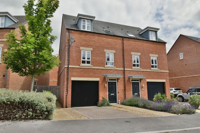 Thumbnail Semi-detached house for sale in Fetlock Drive, Newbury