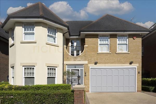 Detached house for sale in Courtgate Close, Mill Hill, London