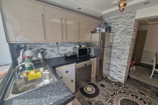 1-bed house on 74, ST. ALBANS, £2,100/mo