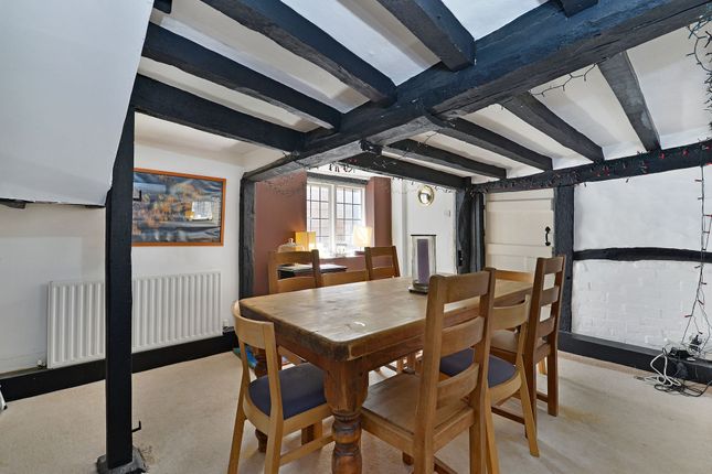 Wyndrums The Village, Cranleigh photo 5