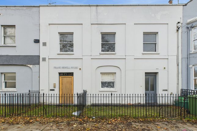 Flat 1, 37 Selkirk Street, Cheltenham photo 4