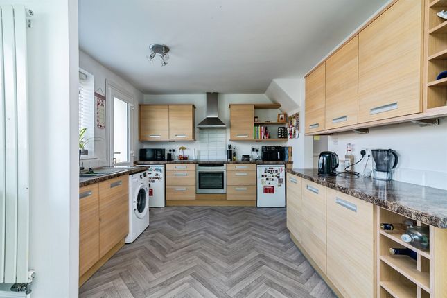 89, Farnborough Road, Nottingham photo 3