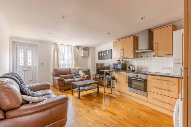 Iver Court, High Street, Iver photo 2