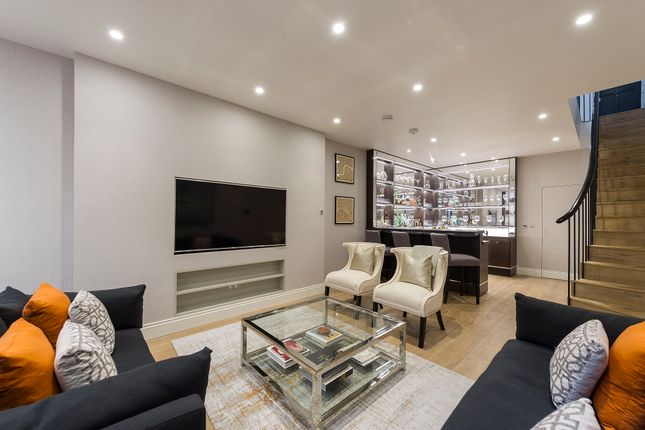 Thumbnail Terraced house to rent in Cheval Place, Knightsbridge