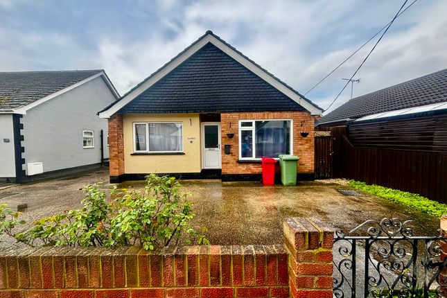 Thumbnail Detached bungalow to rent in Lionel Road, Canvey Island