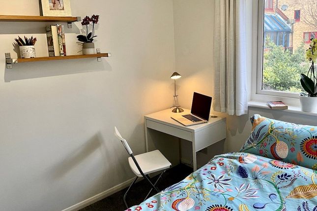 Thumbnail Room to rent in Bywater Place, London