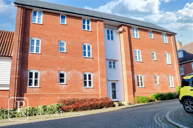 Flat for sale in Groves Close, Colchester, Essex
