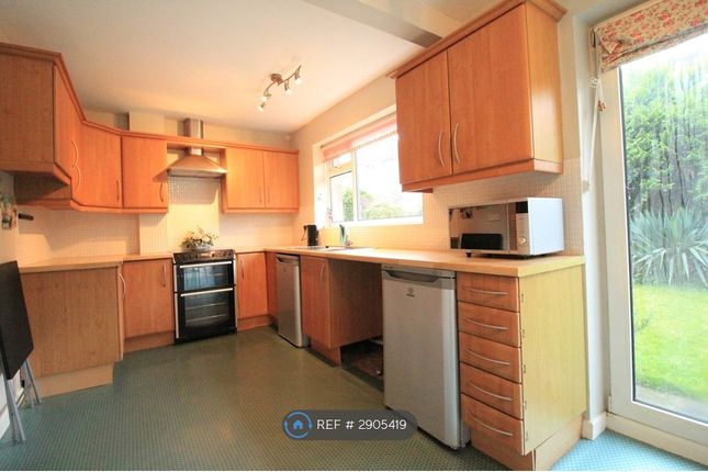 Hawkswood Close, Chilwell, Beeston, Nottingham photo 4