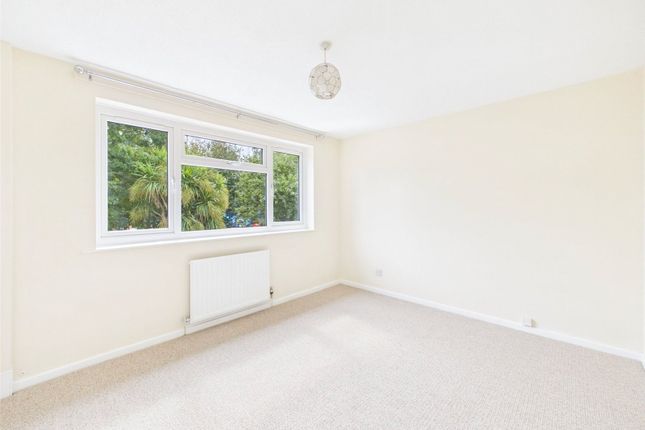 76, Mendip Avenue, North Somerset photo 2