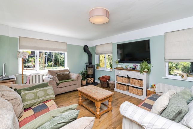 14, Cromwell Avenue, Suffolk photo 4