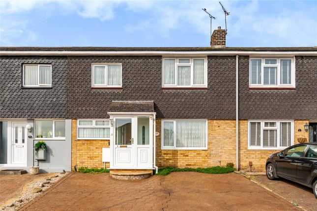 Terraced house for sale in Kent View Road, Basildon, Essex