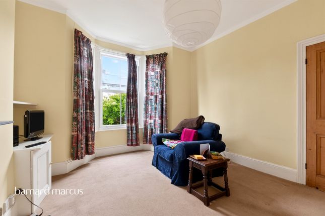 99, Trevelyan Road, London photo 3