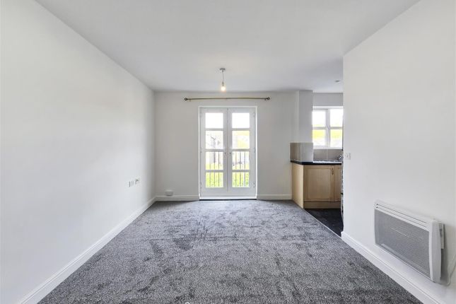 Marlington Drive, Huddersfield photo 3