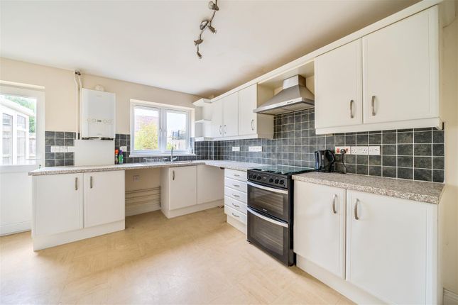 21, Monarch Road, Crewkerne photo 2