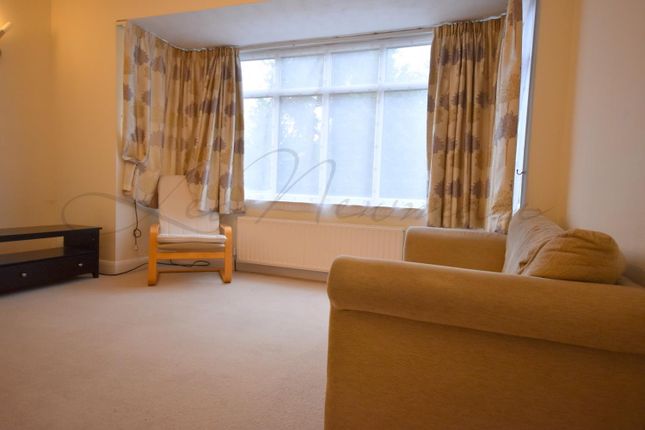 Thumbnail Flat to rent in St Peter's Road, Croydon