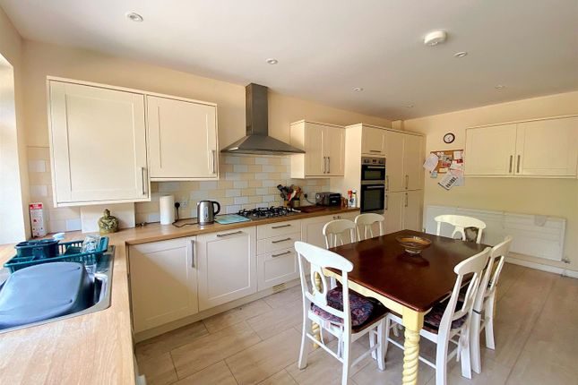 20, Wealden Way, Bexhill-On-Sea photo 4