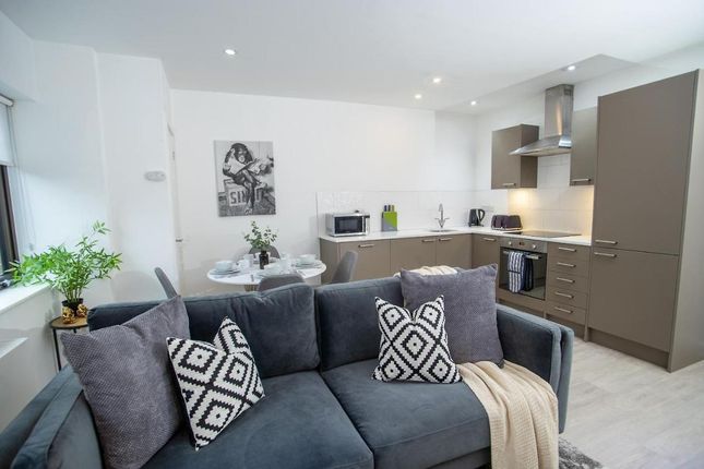 Flat to rent in Southernhay Gardens, Exeter