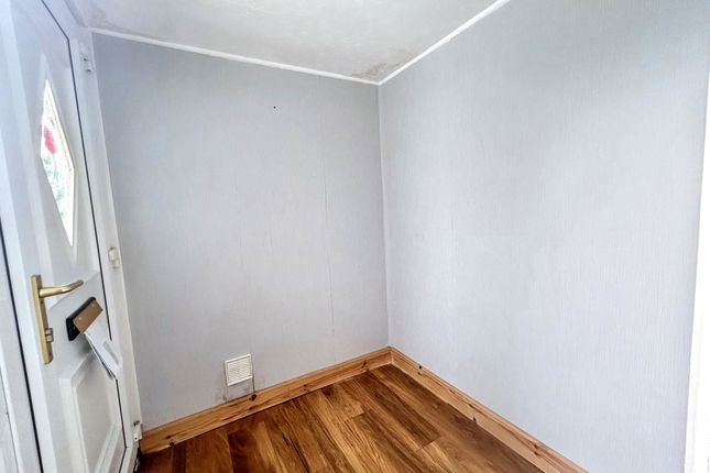 18, Thornley Avenue, Cramlington photo 5