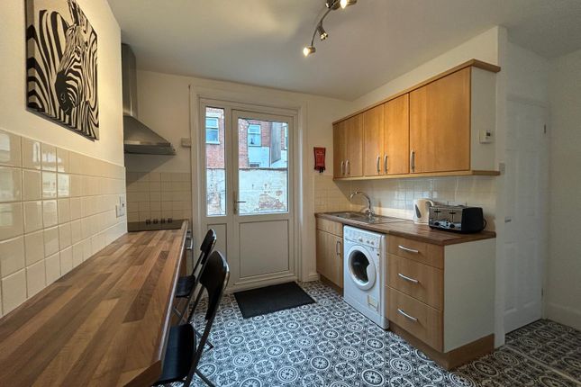 10, Rosewood Terrace, Exeter photo 3