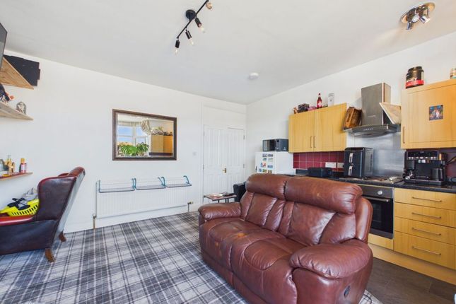 Flat 3, 13 Windsor Terrace, Whitby photo 4