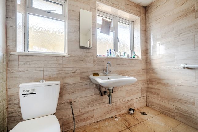 40, Wheatley Way, Gerrards Cross photo 4