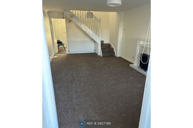 Chichester Close, Kingston Park, Newcastle Upon Tyne photo 3