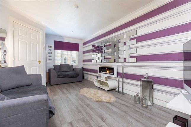 28,, Redwood Crescent, Glasgow photo 4