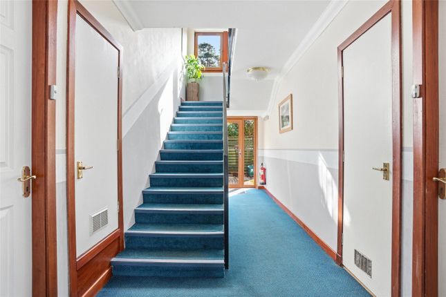 19, Wemyss Court, Wemyss Bay photo 4
