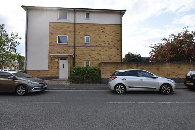 Thumbnail Flat for sale in Founders Close, Northolt