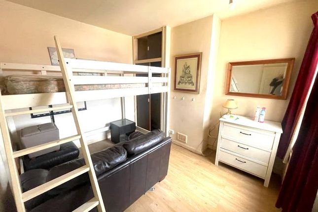 Room to rent in Southampton Road, Northampton