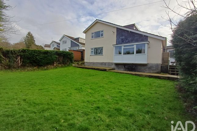4-bed house on Daron, Llwyn Gibwst, Denbigh, £300,000