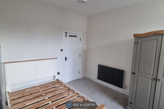 Thumbnail Flat to rent in Penrhyn Road, Colwyn Bay