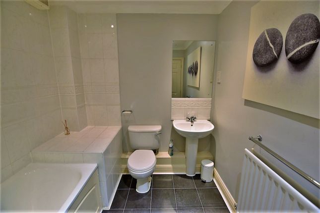 Flat for sale in Windsor House, Olive Shapley Avenue, Didsbury