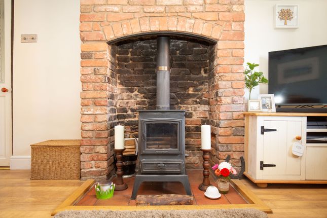 20, Atterton Lane, Atherstone photo 3