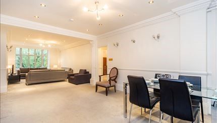 Flat to rent in Strathmore Court, Park Road, Regents Park NW8