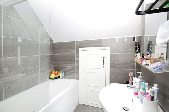 59, Broomfields Place, Basildon photo 5