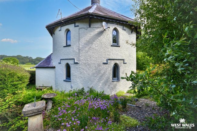 Llwyngwair Lodge, A487 Newport To Temple Bar Junction B4582, Newport photo 2