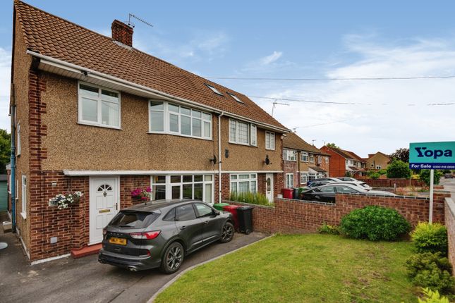 Thumbnail Semi-detached house for sale in Langley Road, Langley, Slough