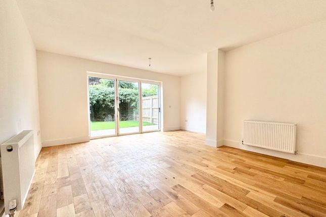 7 The Curve, Welholme Avenue, Grimsby photo 4