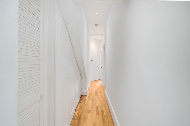 Flat Ground Floor, 99, Grayshott Road, London photo 4