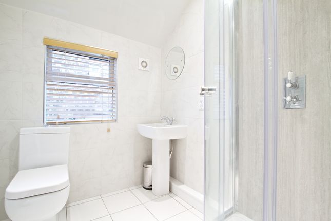 61, Derby Grove, Nottingham photo 3