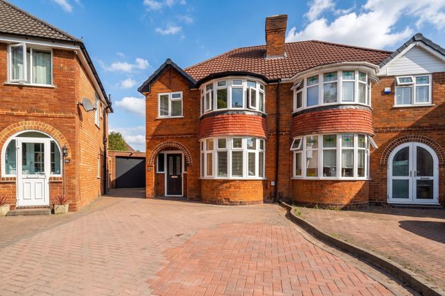 3-bed semi-detached on 26, Nayland Croft, Birmingham, £325,000