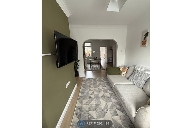 Cooper Road, Grimsby photo 2