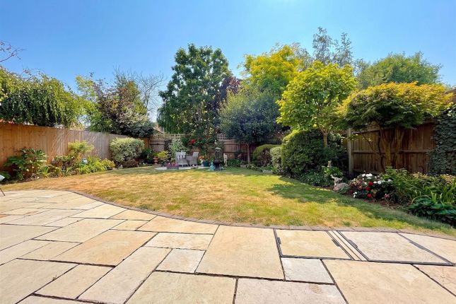 18, Bleriot Crescent, Fareham photo 2