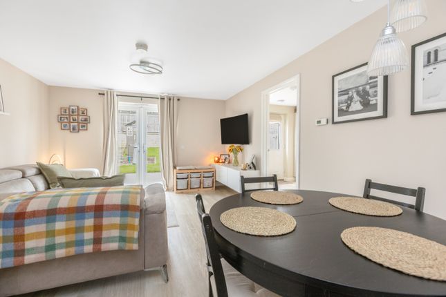 24, Bellwood Place, Penicuik photo 4